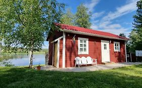 Mysig Stuga Med Sjoetomt, Naera Jaervsoebacken