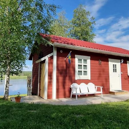Mysig Stuga Med Sjoetomt, Naera Jaervsoebacken Exteriör bild